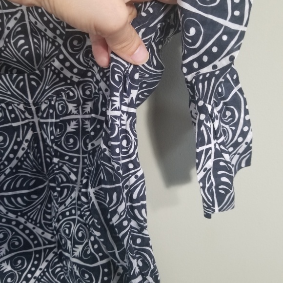 Banana Republic Factory blouse size PM - Picture 8 of 8